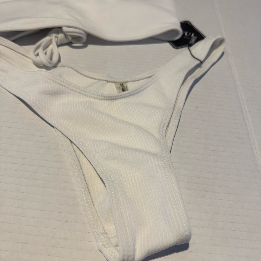 Zaful Ivory Ribbed Swimwear - Picture 5 of 11
